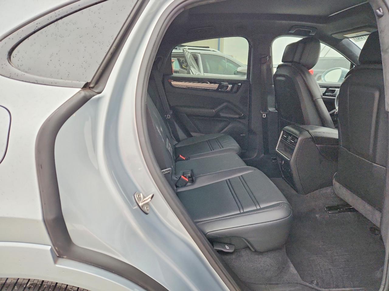 2023 PORSCHE CAYENNE GTS Coupe