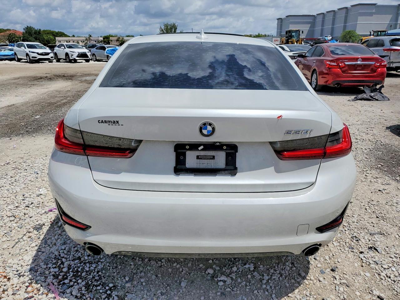 2019 BMW 330