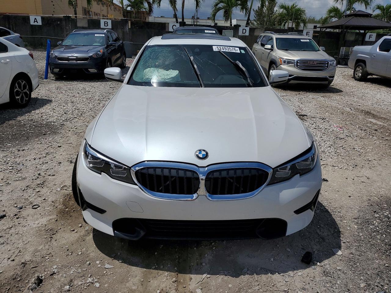 2019 BMW 330