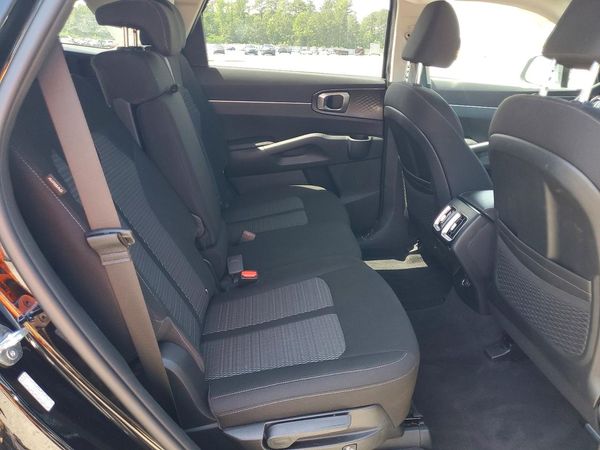 2024 KIA SORENTO LX