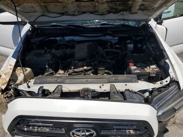 2016 TOYOTA TACOMA SR/SR5