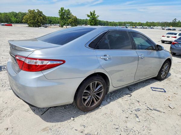 2015 TOYOTA CAMRY