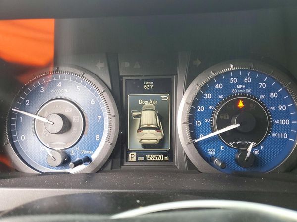 2016 TOYOTA SIENNA
