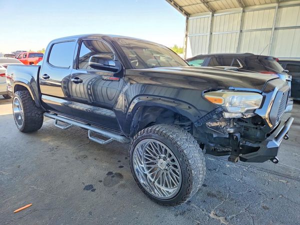 2017 TOYOTA TACOMA
