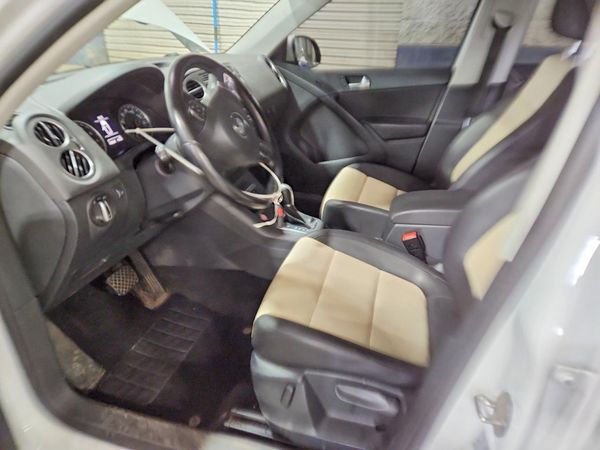 2017 VOLKSWAGEN TIGUAN S, Limited