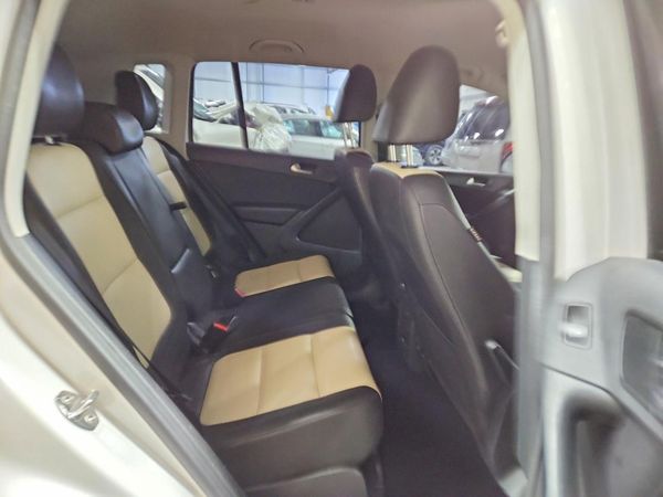 2017 VOLKSWAGEN TIGUAN S, Limited