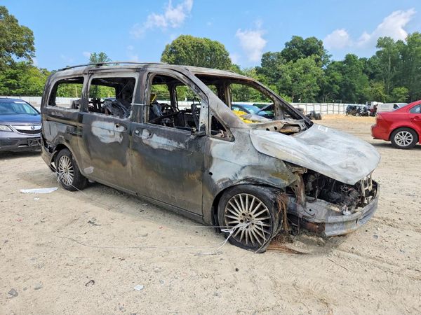2019 MERCEDES-BENZ METRIS
