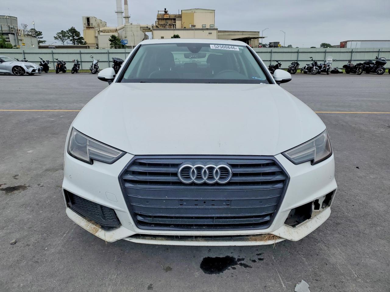 2019 AUDI A4 Premium, Titanium