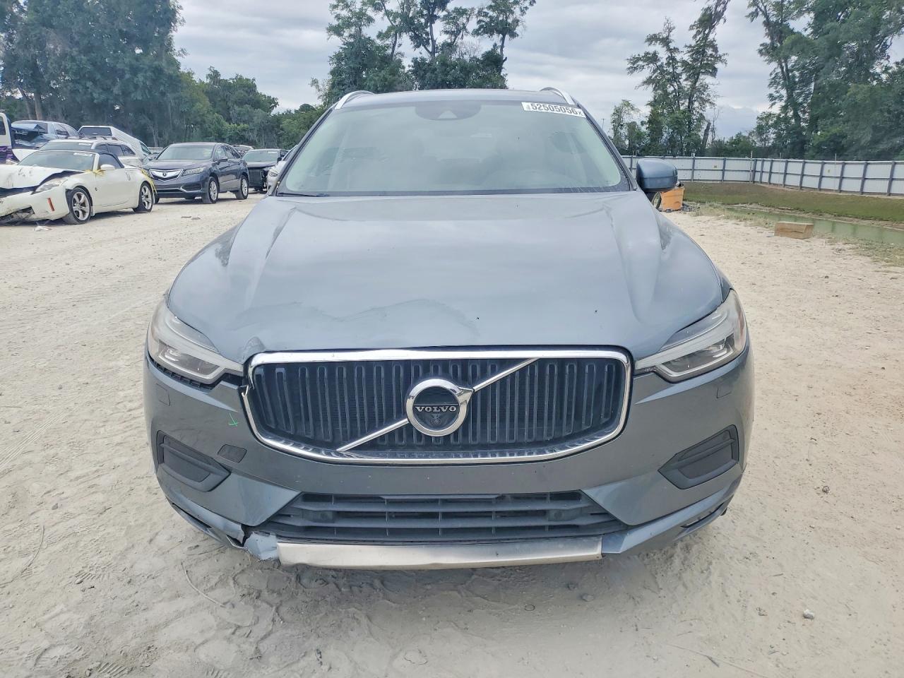 2019 VOLVO XC60 Momentum