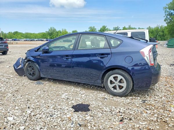 2015 TOYOTA PRIUS