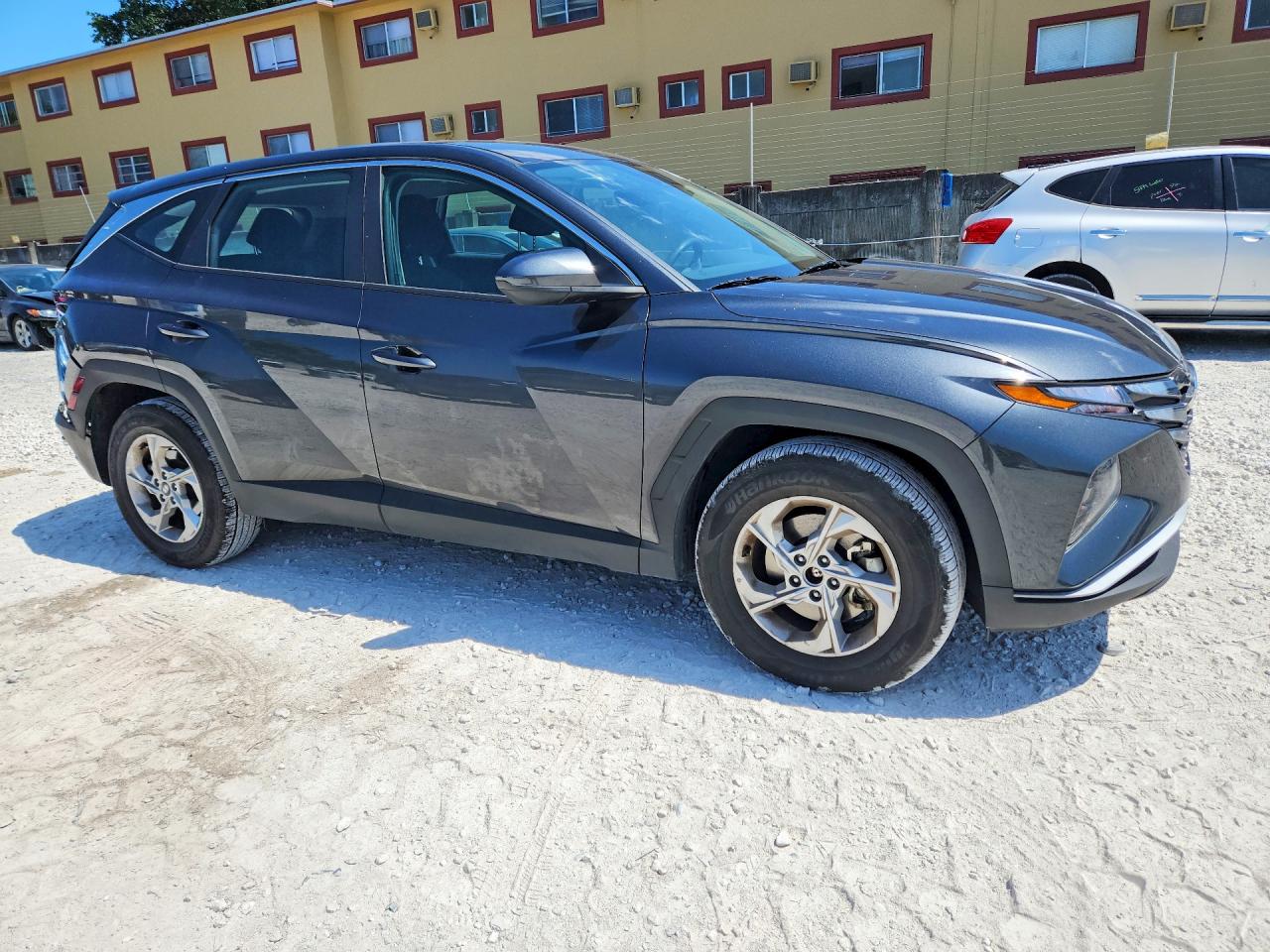 2024 HYUNDAI TUCSON SE
