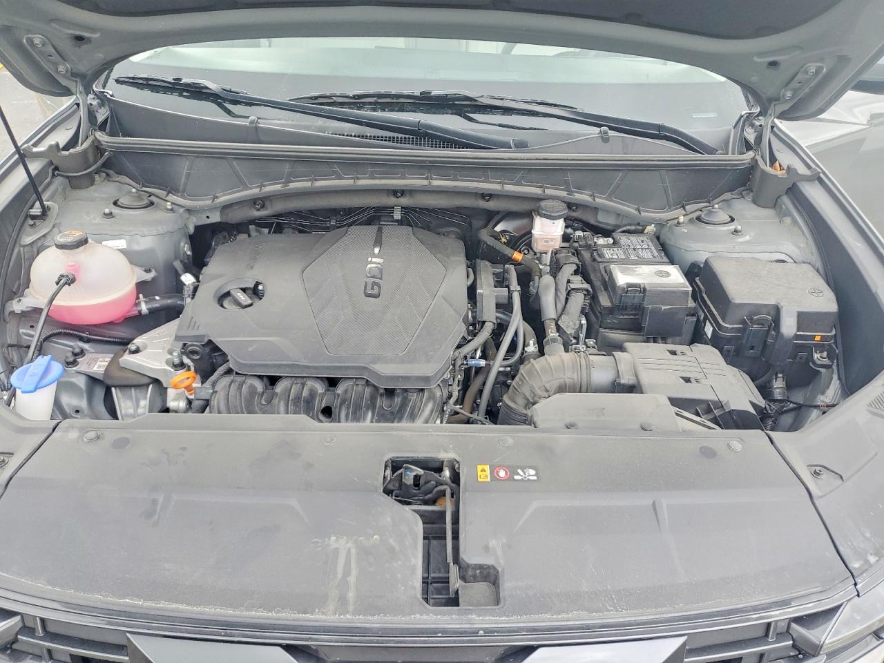 2025 HYUNDAI TUCSON SE