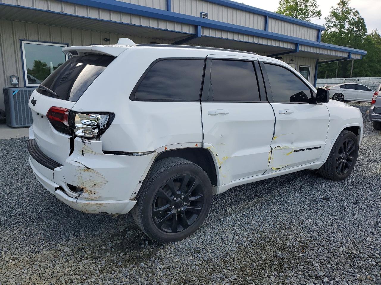 2020 JEEP GRAND CHEROKEE LAREDO 4X2