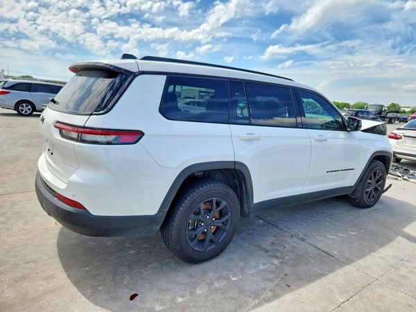 2024 JEEP GRAND CHEROKEE L LAREDO 4X2