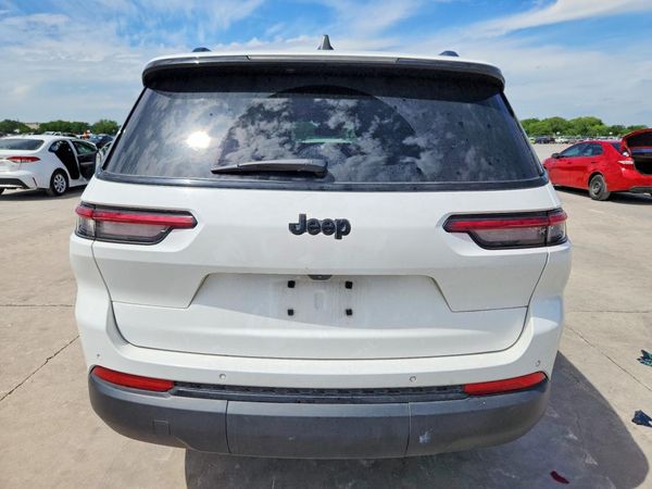 2024 JEEP GRAND CHEROKEE L LAREDO 4X2