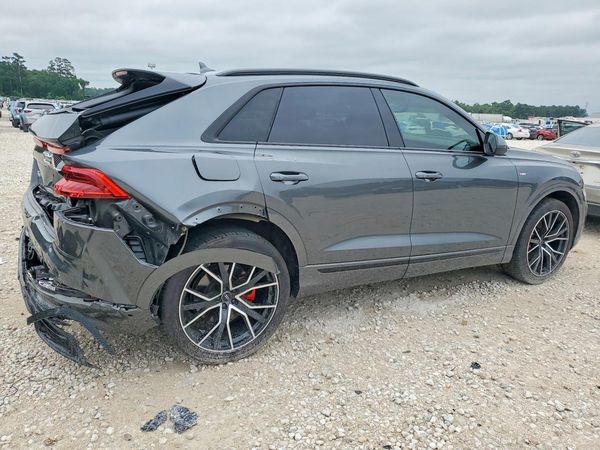 2019 AUDI Q8