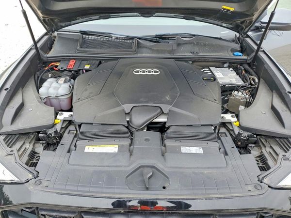 2019 AUDI Q8