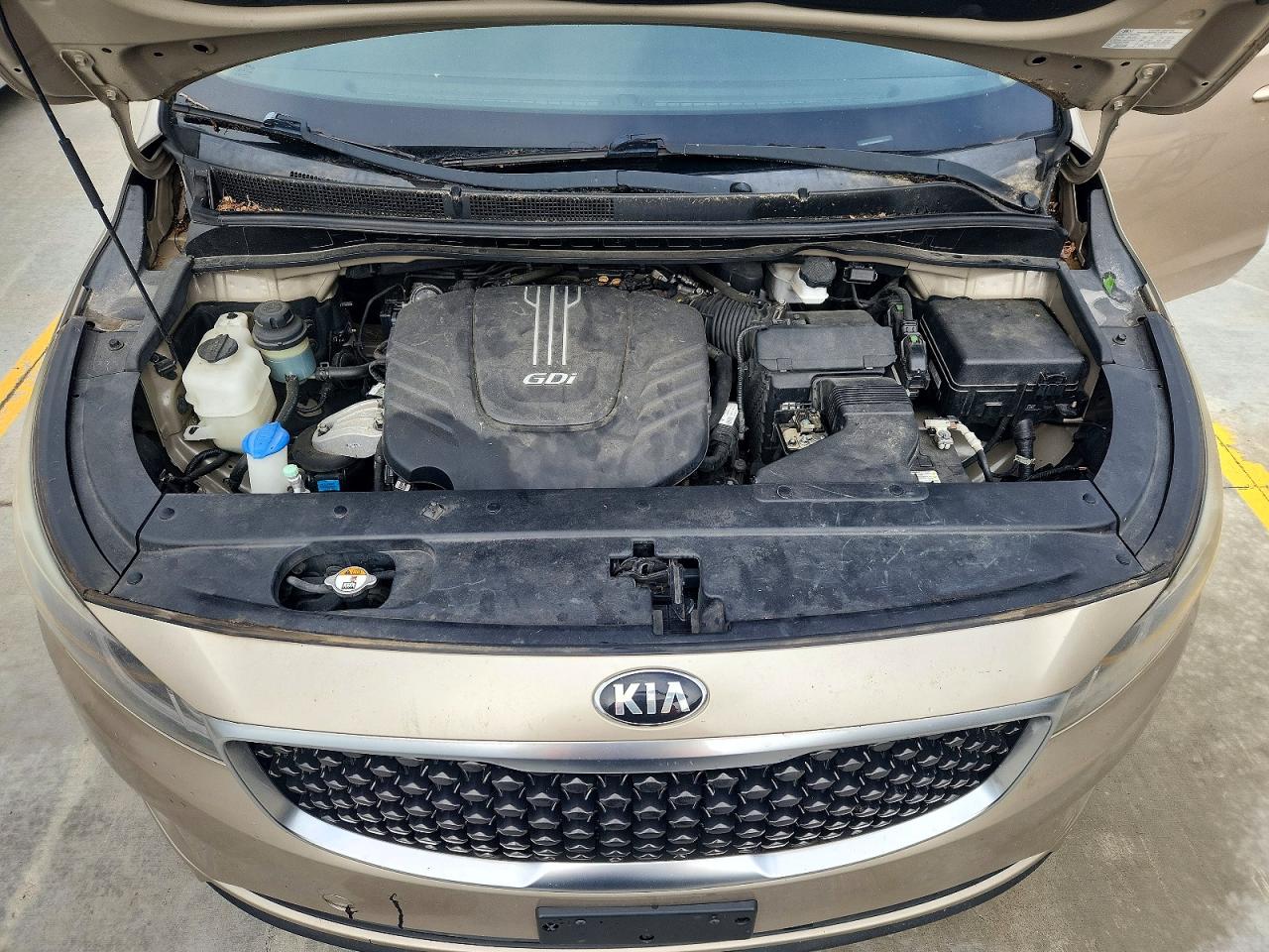 2015 KIA SEDONA GLS - Middle level