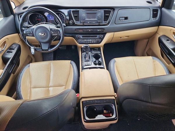 2015 KIA SEDONA GLS - Middle level