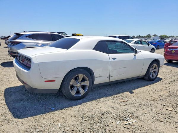 2016 DODGE CHALLENGER SXT