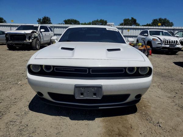 2016 DODGE CHALLENGER SXT