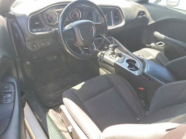2016 DODGE CHALLENGER SXT