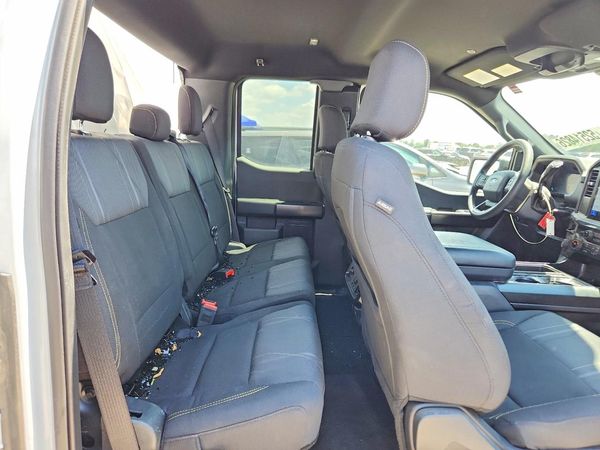 2025 FORD F150