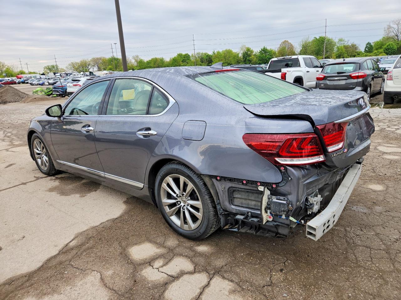 2015 LEXUS LS 460