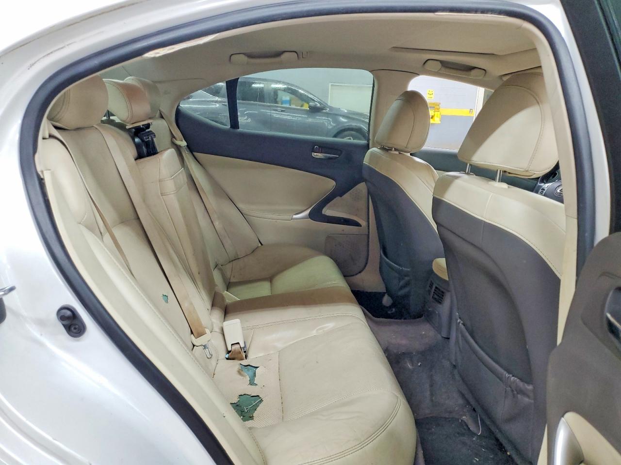 2011 LEXUS IS 250C