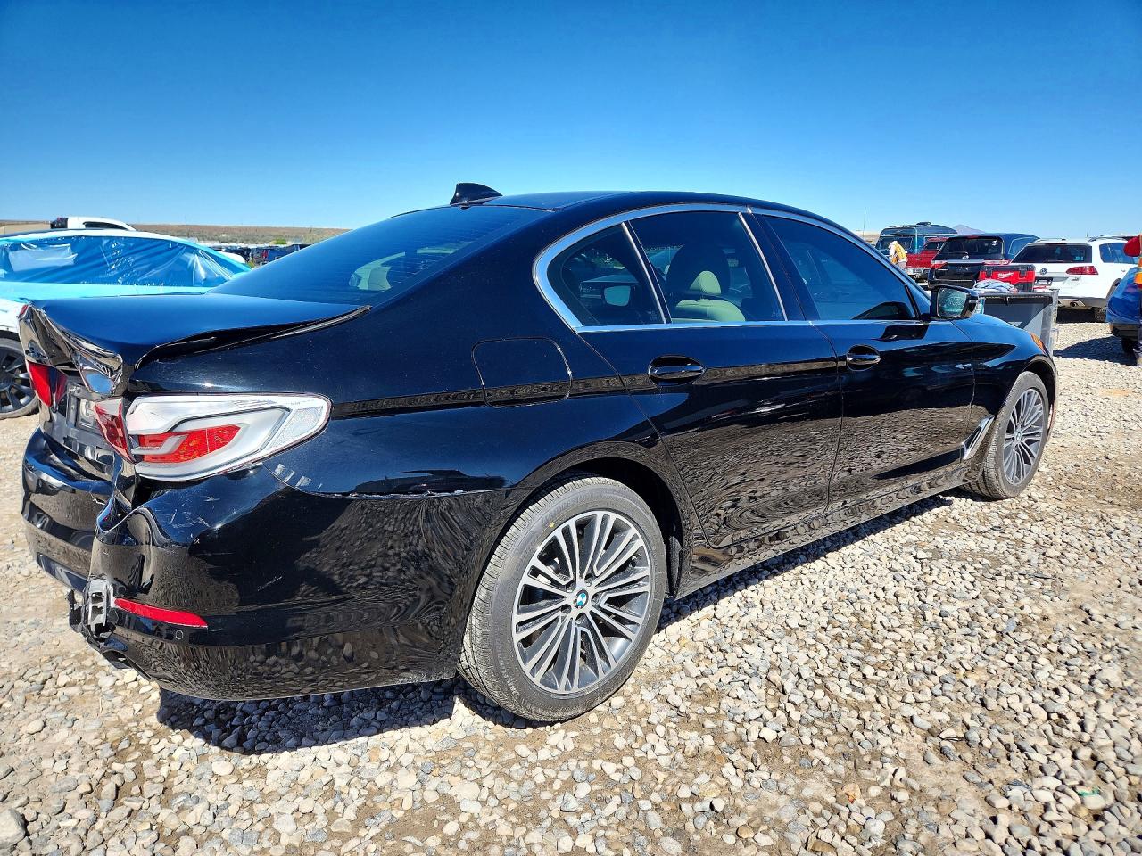 2020 BMW 530