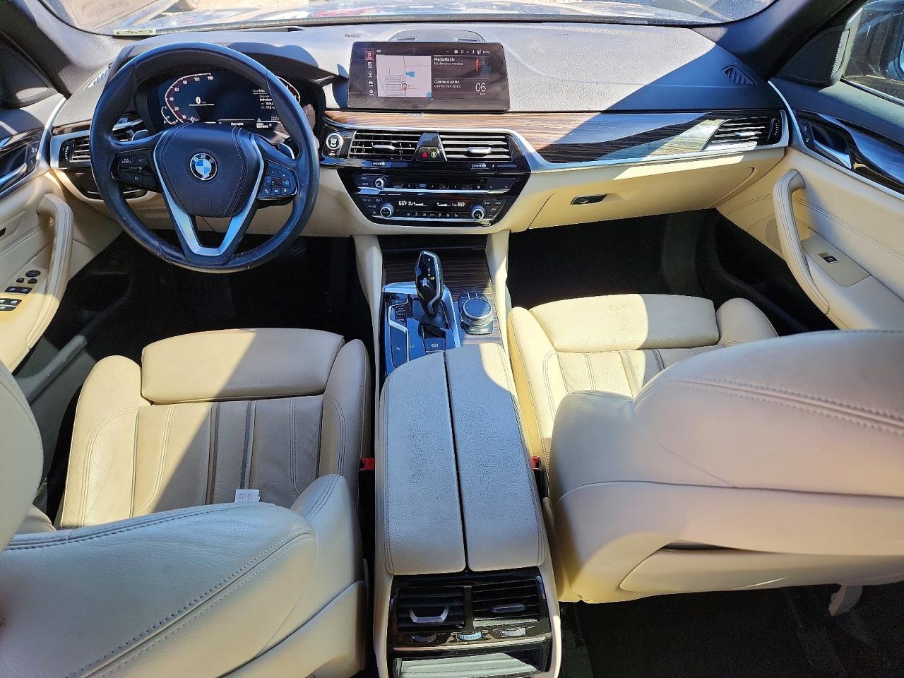 2020 BMW 530