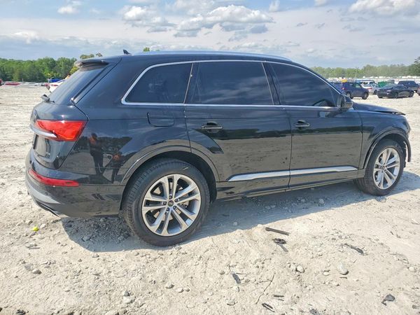 2025 AUDI Q7 quattro Premium