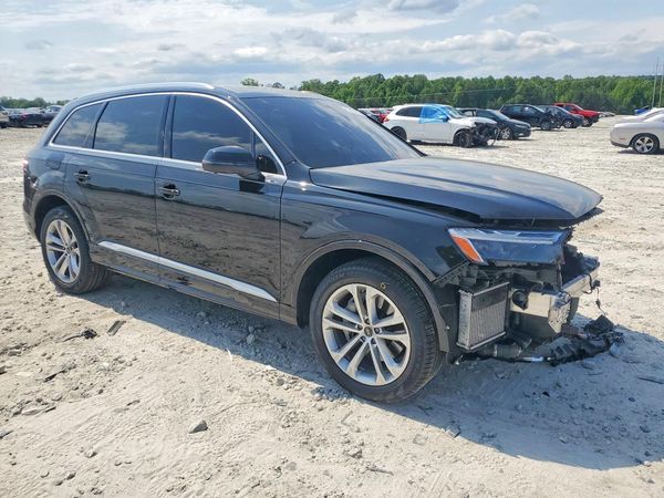 2025 AUDI Q7 quattro Premium