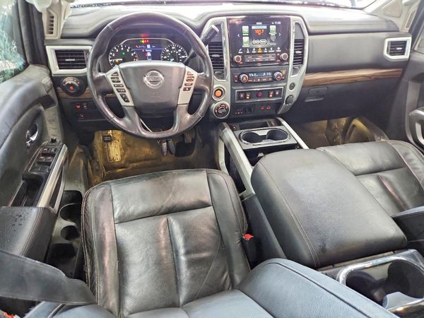 2021 NISSAN TITAN Crew Cab