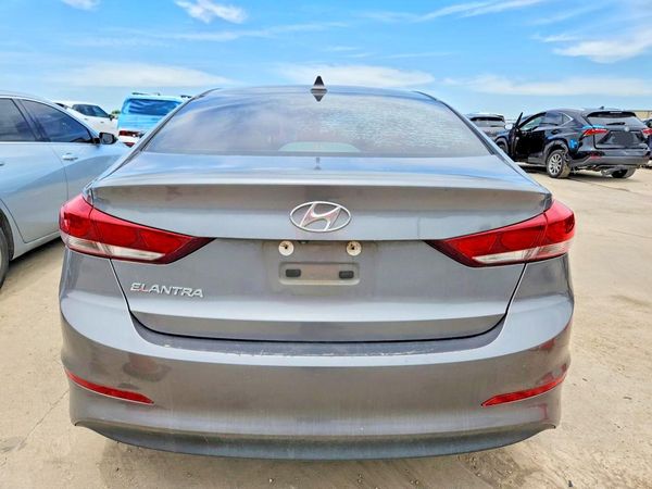 2018 HYUNDAI ELANTRA