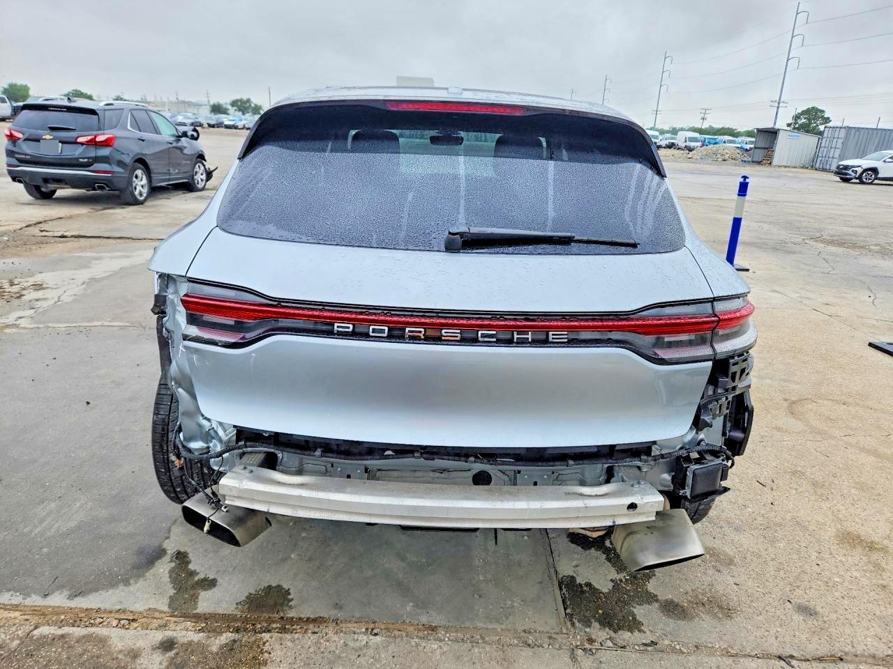 2019 PORSCHE MACAN