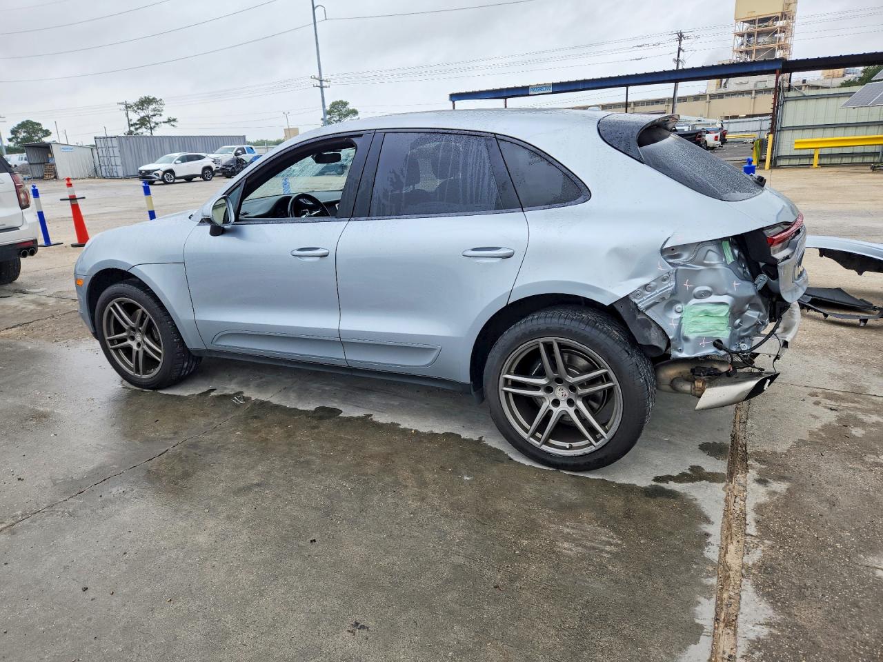 2019 PORSCHE MACAN