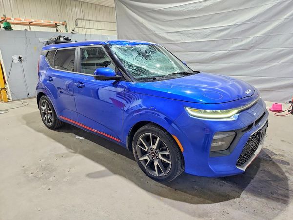 2022 KIA SOUL