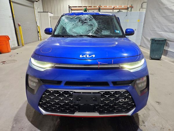 2022 KIA SOUL