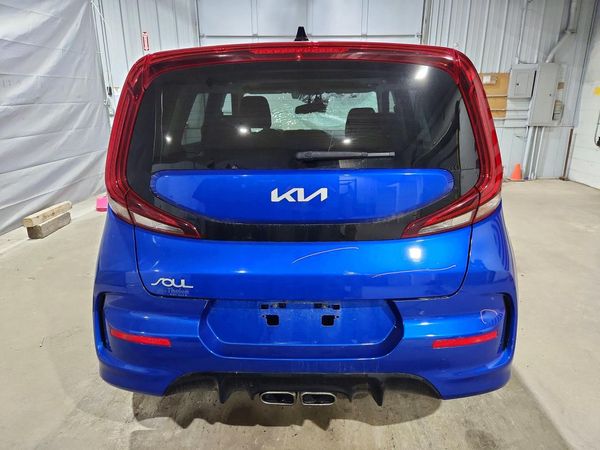 2022 KIA SOUL