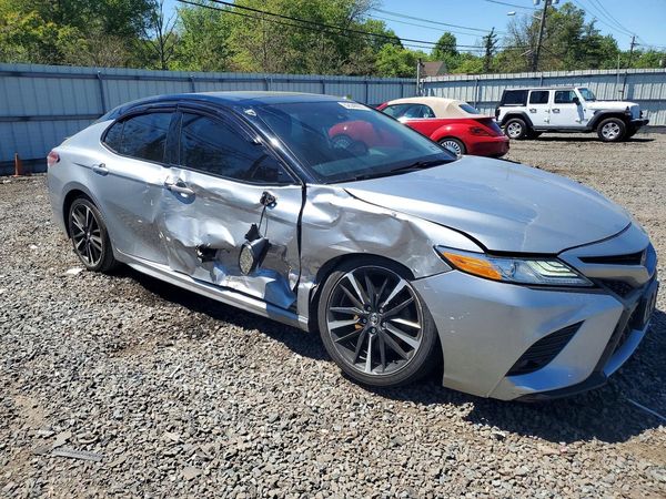 2020 TOYOTA CAMRY
