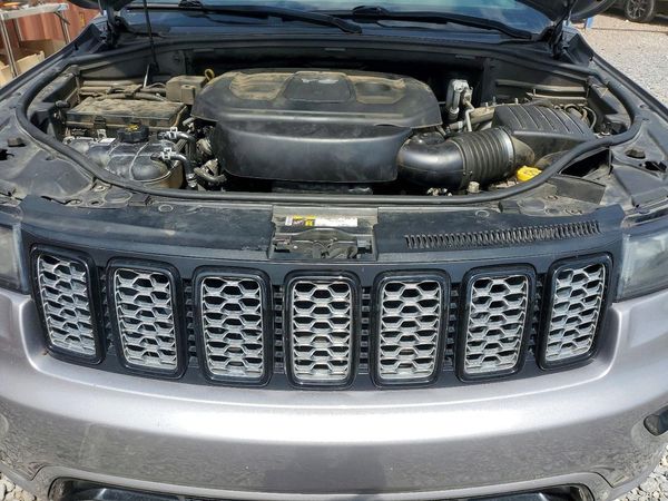 2018 JEEP GRAND CHEROKEE Laredo