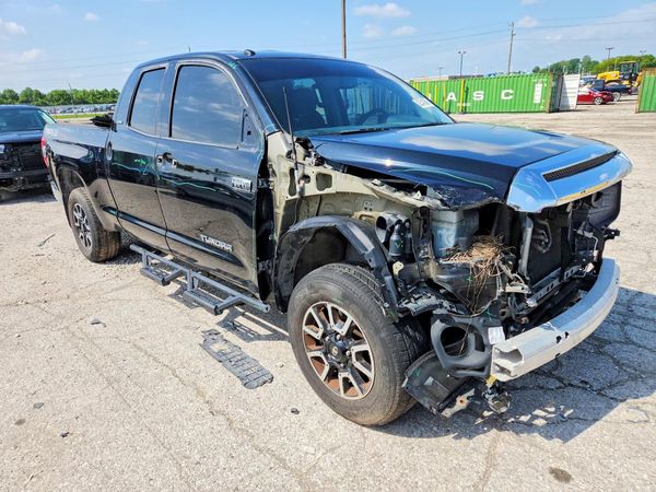 2015 TOYOTA TUNDRA SR5 Grade