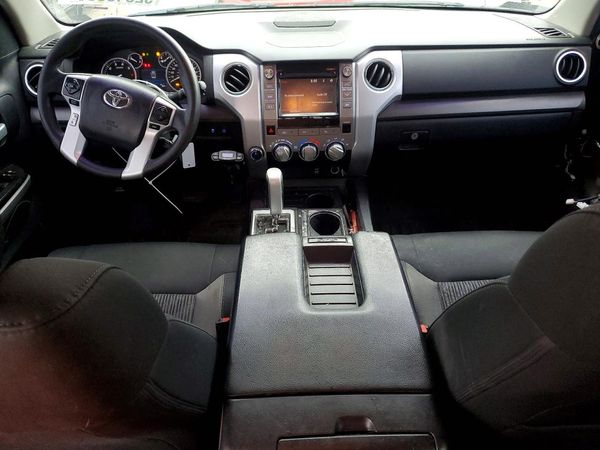 2015 TOYOTA TUNDRA SR5 Grade