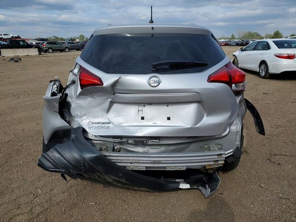 2019 NISSAN KICKS