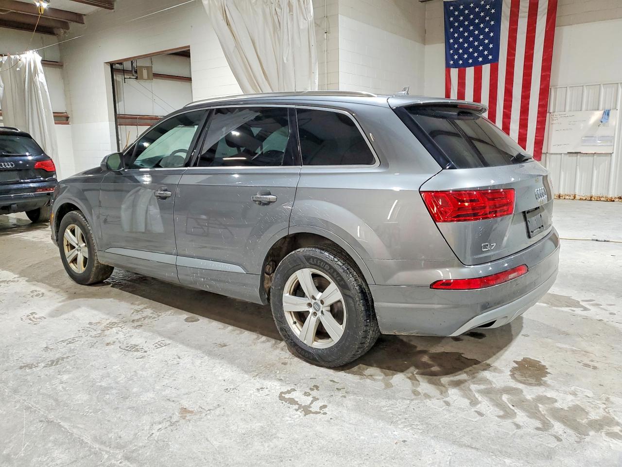 2018 AUDI Q7 quattro Premium Plus