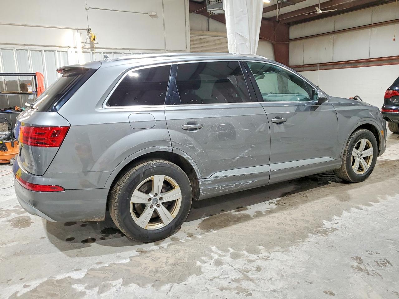 2018 AUDI Q7 quattro Premium Plus