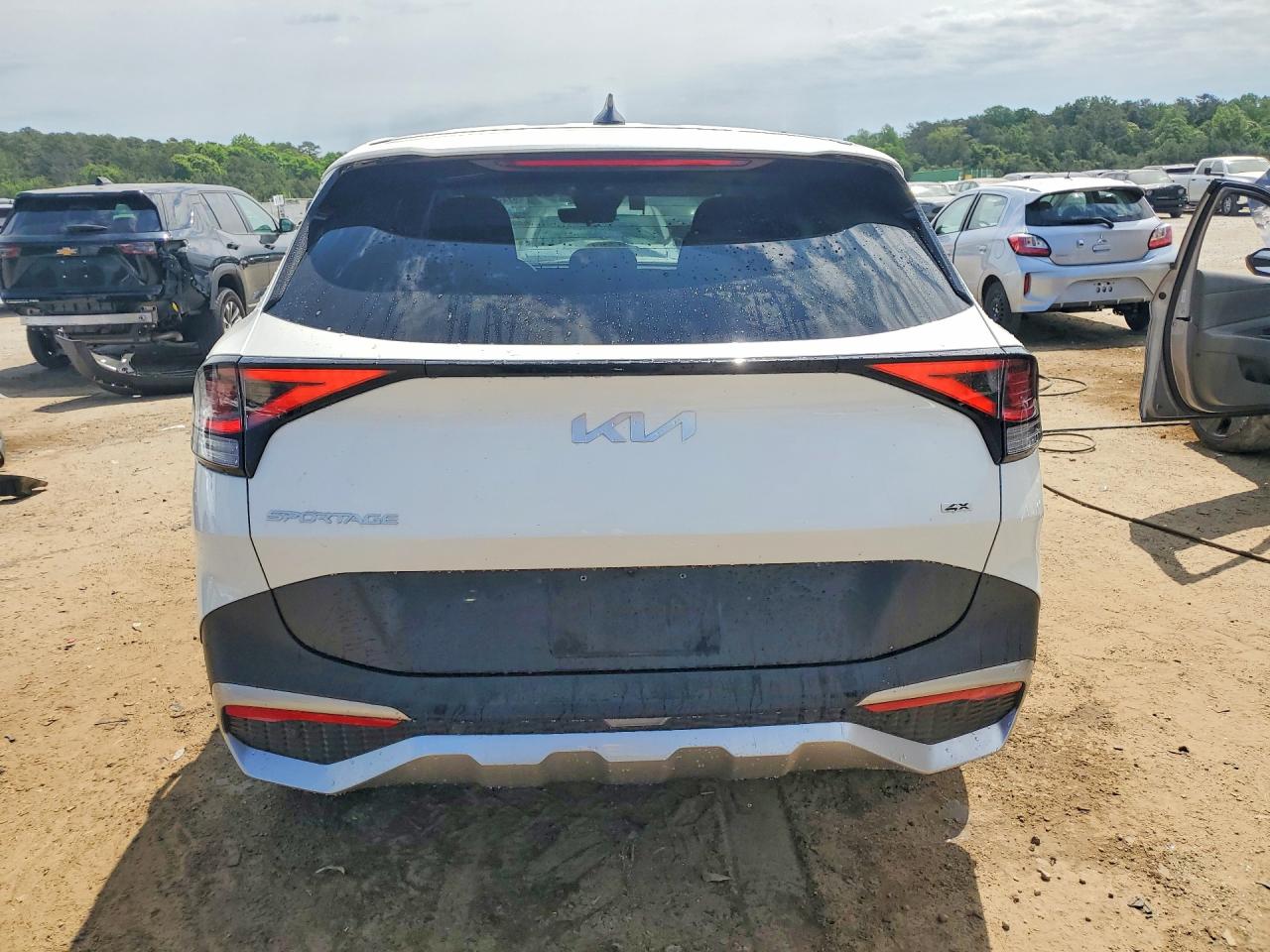 2025 KIA SPORTAGE LX