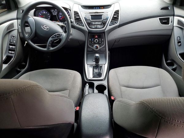 2015 HYUNDAI ELANTRA GLS(Middle)