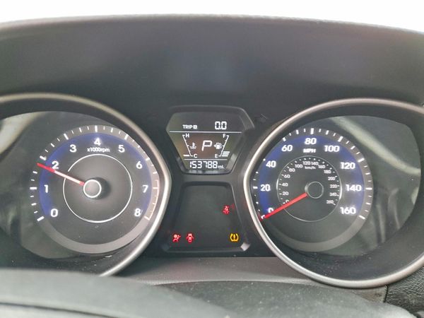 2015 HYUNDAI ELANTRA GLS(Middle)